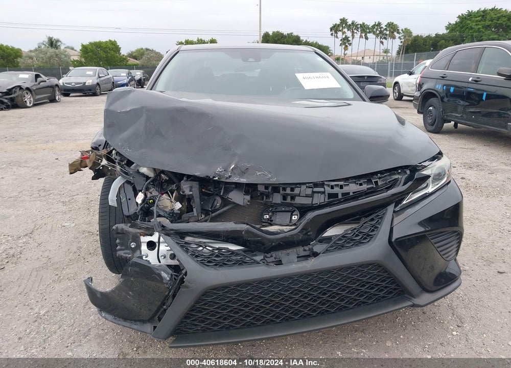2019 TOYOTA CAMRY SE VIN: 4T1B11HK5KU225202