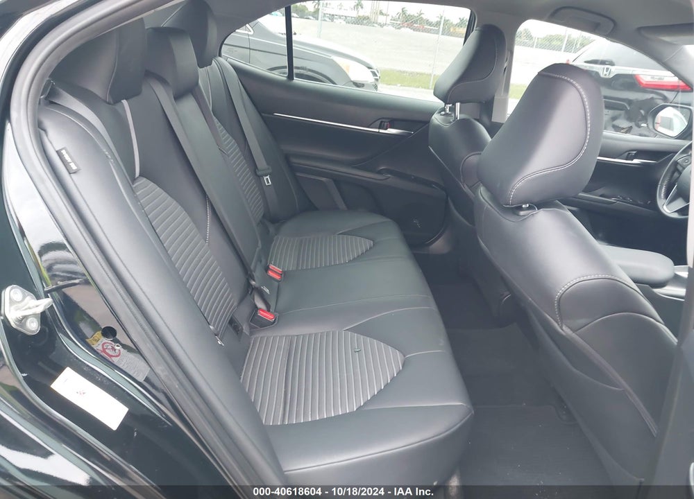 2019 TOYOTA CAMRY SE VIN: 4T1B11HK5KU225202