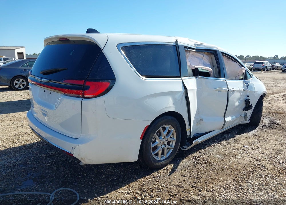 2023 CHRYSLER PACIFICA TOURING L VIN: 2C4RC1BG8PR586221