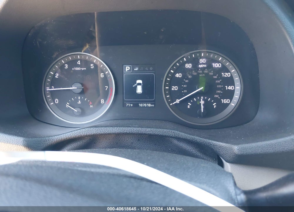 2017 HYUNDAI TUCSON SE VIN: KM8J33A40HU474030