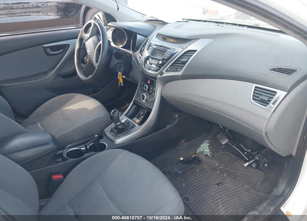 2016 HYUNDAI ELANTRA SE VIN: 5NPDH4AE2GH727472