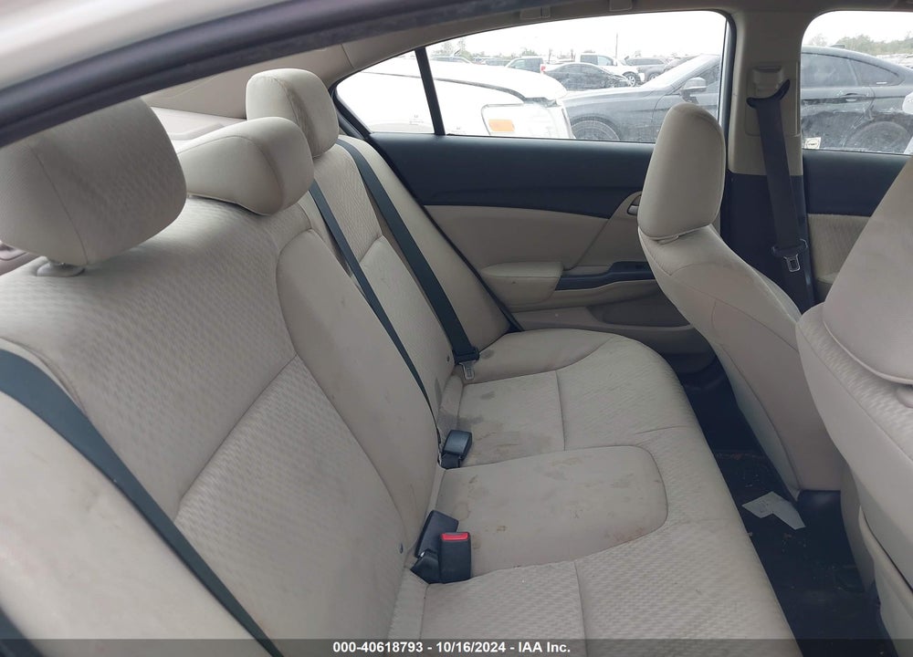 2014 HONDA CIVIC LX VIN: 19XFB2F52EE080113