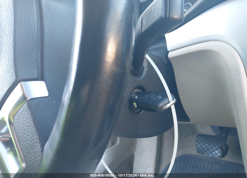 2013 VOLKSWAGEN PASSAT 2.5L SE VIN: 1VWBH7A39DC105611