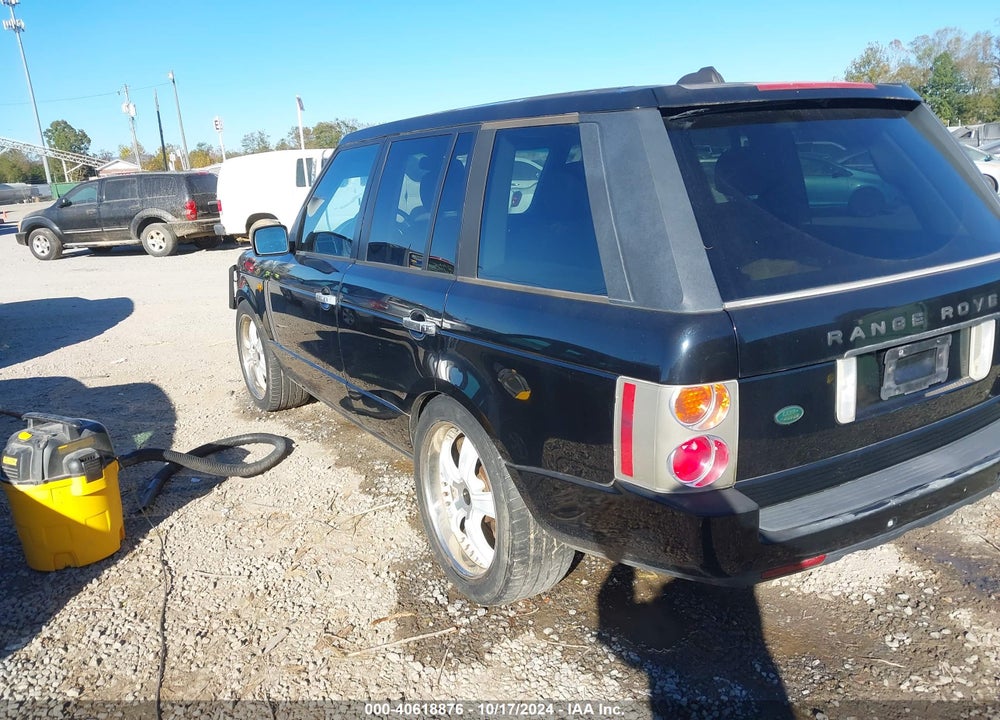 2005 LAND ROVER RANGE ROVER HSE VIN: SALME11445A186680
