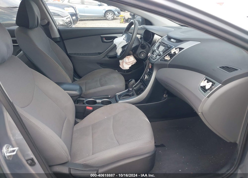 2015 HYUNDAI ELANTRA SE VIN: 5NPDH4AE3FH635107