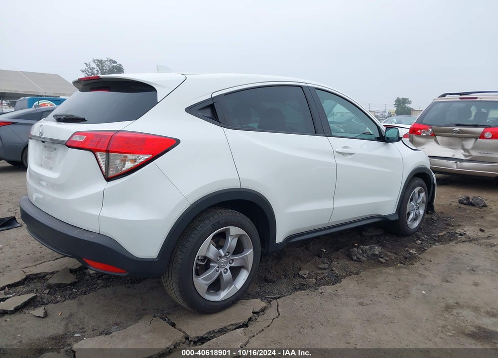 2021 HONDA HR-V 2WD LX VIN: 3CZRU5H30MM732018