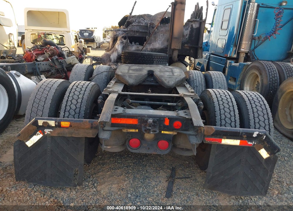 2003 FREIGHTLINER COLUMBIA COLUMBIA VIN: 1FUJA6CG83PK24554