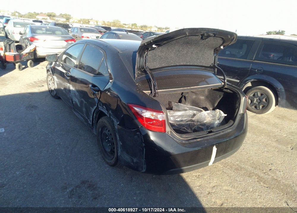 2018 TOYOTA COROLLA LE VIN: 5YFBURHE4JP804729
