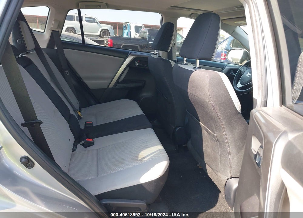2018 TOYOTA RAV4 ADVENTURE/XLE VIN: JTMRFREV9JJ202023