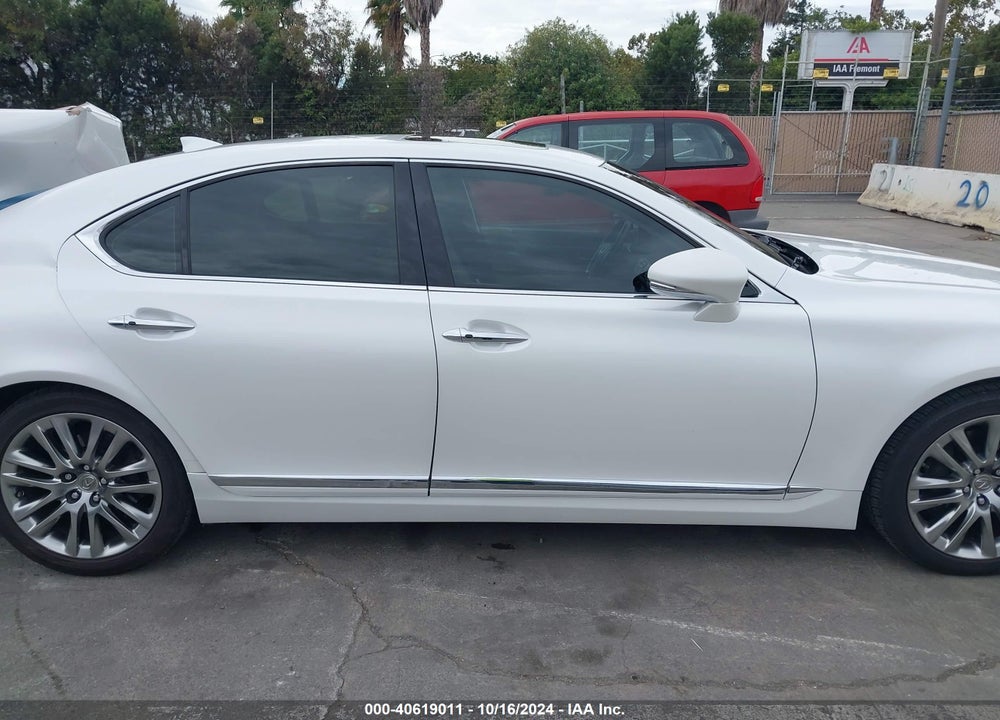 2017 LEXUS LS 460 VIN: JTHBL5EF2H5144477