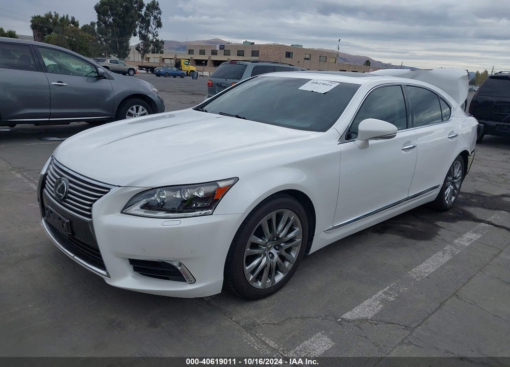 2017 LEXUS LS 460 VIN: JTHBL5EF2H5144477