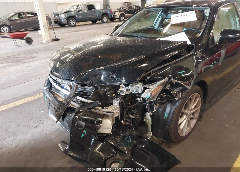 2013 LEXUS CT 200H VIN: JTHKD5BH4D2137786