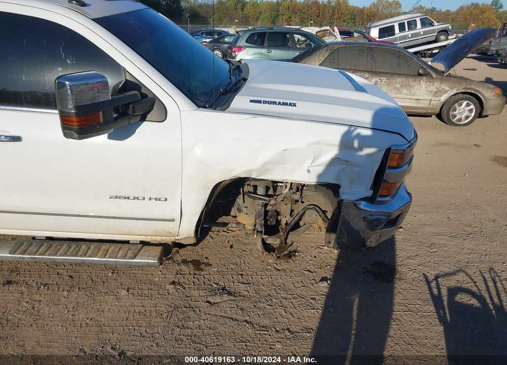2017 CHEVROLET SILVERADO 3500HD LTZ VIN: 1GC4K0CY7HF226171