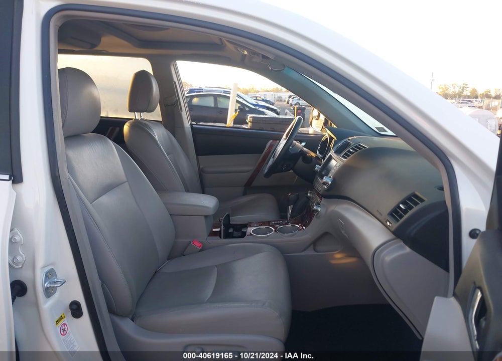 2012 TOYOTA HIGHLANDER HYBRID LIMITED V6 VIN: JTEDC3EH6C2008696