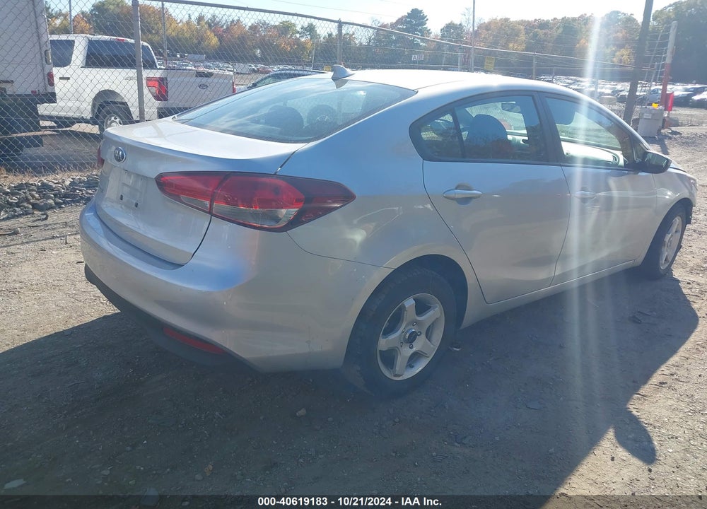 2018 KIA FORTE LX VIN: 3KPFK4A78JE280704