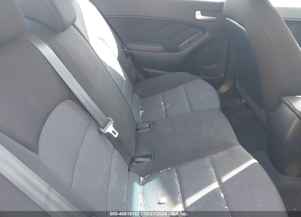 2018 KIA FORTE LX VIN: 3KPFK4A78JE280704