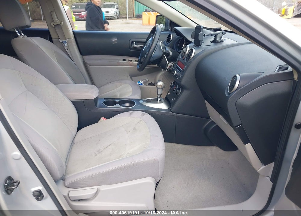 2010 NISSAN ROGUE S VIN: JN8AS5MVXAW135796