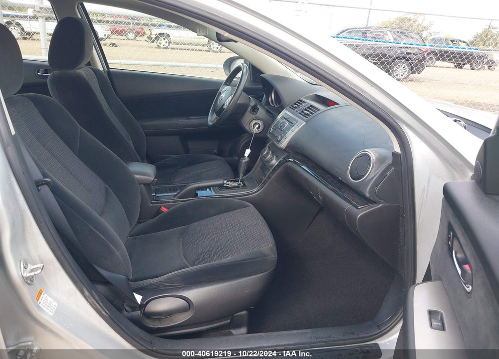 2010 MAZDA 6 I TOURING PLUS VIN: 1YVHZ8CHXA5M42484