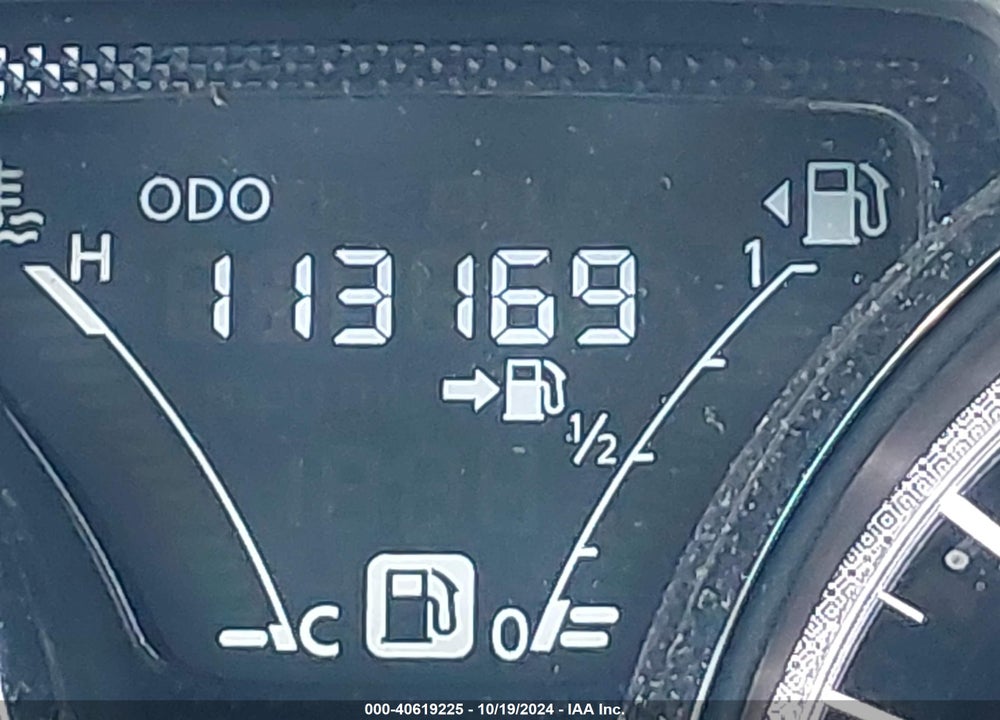 2019 NISSAN VERSA 1.6 SV VIN: 3N1CN7AP2KL839742
