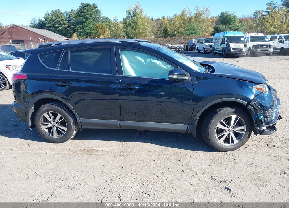 2018 TOYOTA RAV4 ADVENTURE/XLE VIN: 2T3RFREV3JW751850