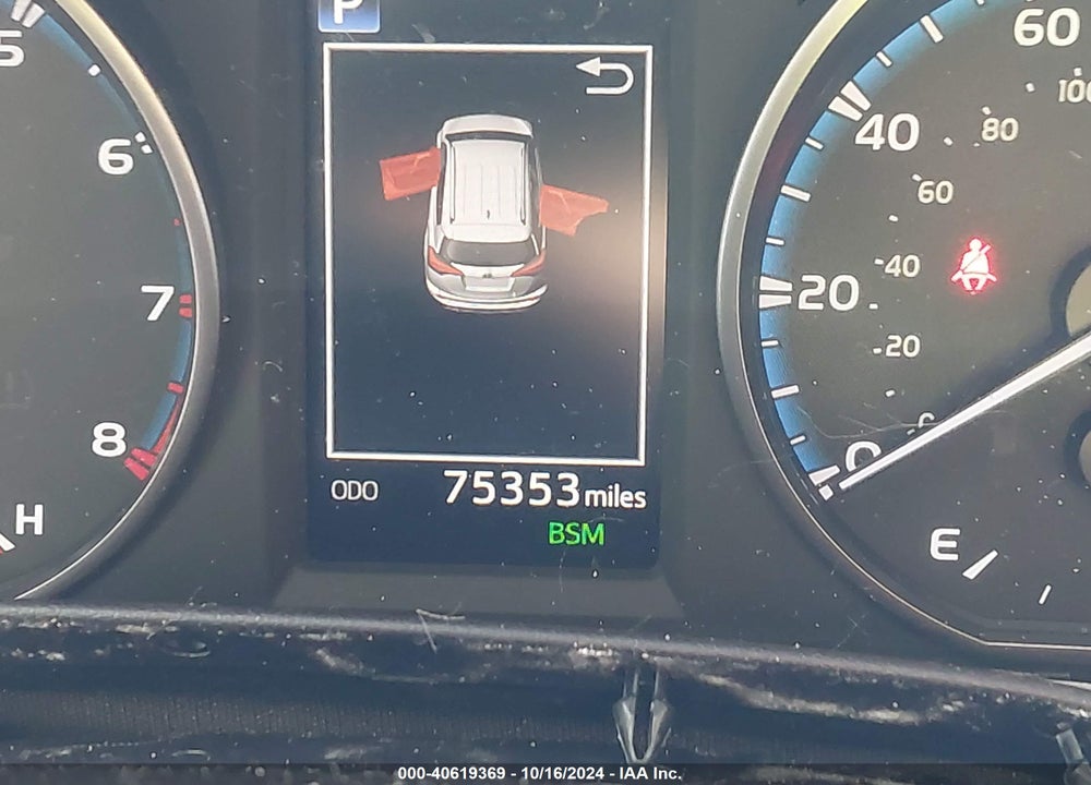 2018 TOYOTA RAV4 ADVENTURE/XLE VIN: 2T3RFREV3JW751850