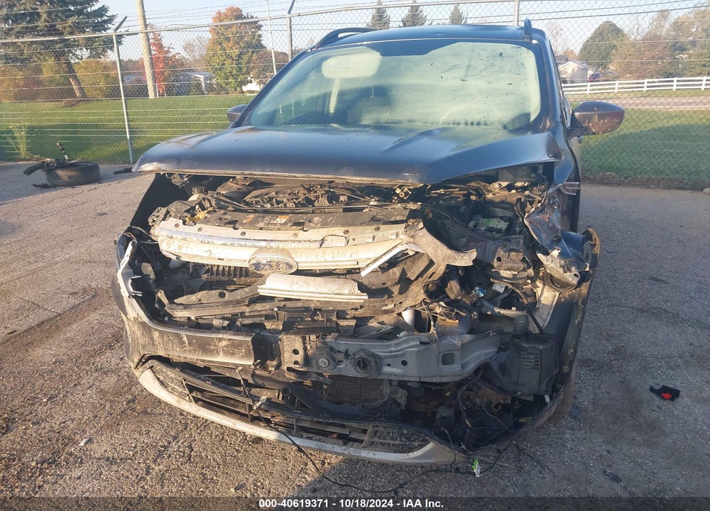 2018 FORD ESCAPE SEL VIN: 1FMCU0HD2JUC47342