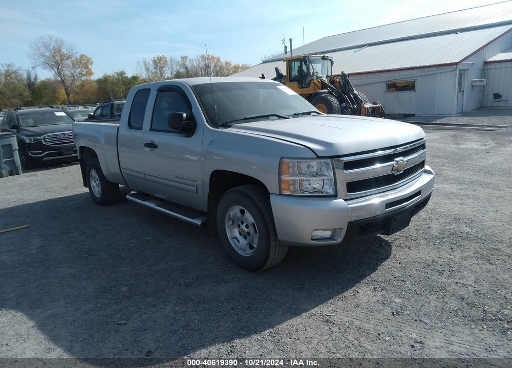2010 CHEVROLET SILVERADO 1500 LT VIN: 1GCSKSE30AZ115423