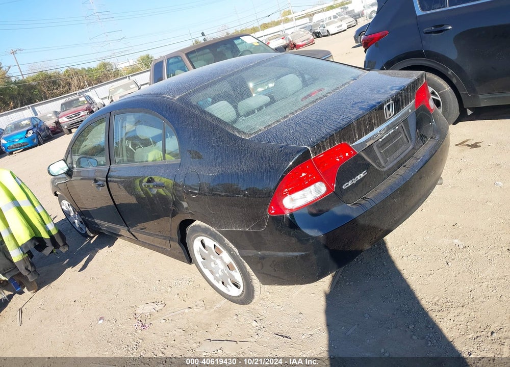 2011 HONDA CIVIC LX VIN: 19XFA1F52BE049632