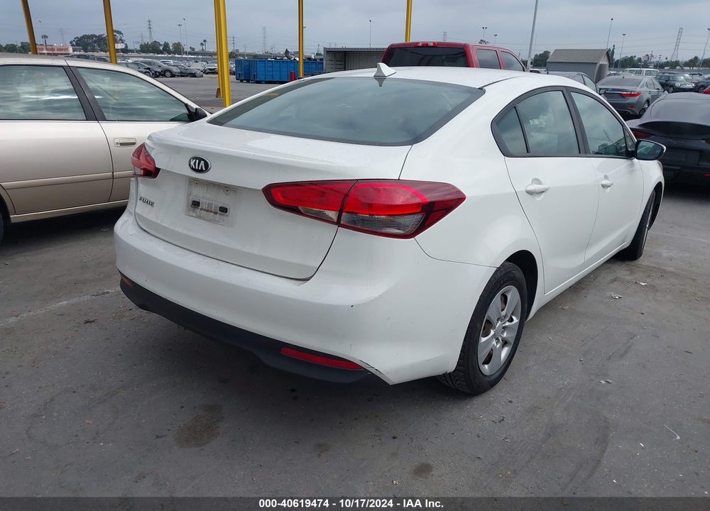2018 KIA FORTE LX VIN: 3KPFK4A71JE182033