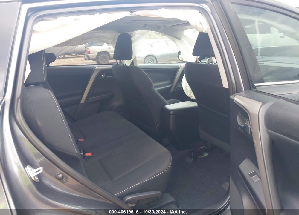 2016 TOYOTA RAV4 XLE VIN: 2T3WFREV7GW263898
