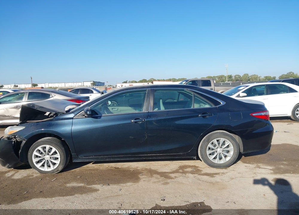 2017 TOYOTA CAMRY LE VIN: 4T1BF1FK8HU377679