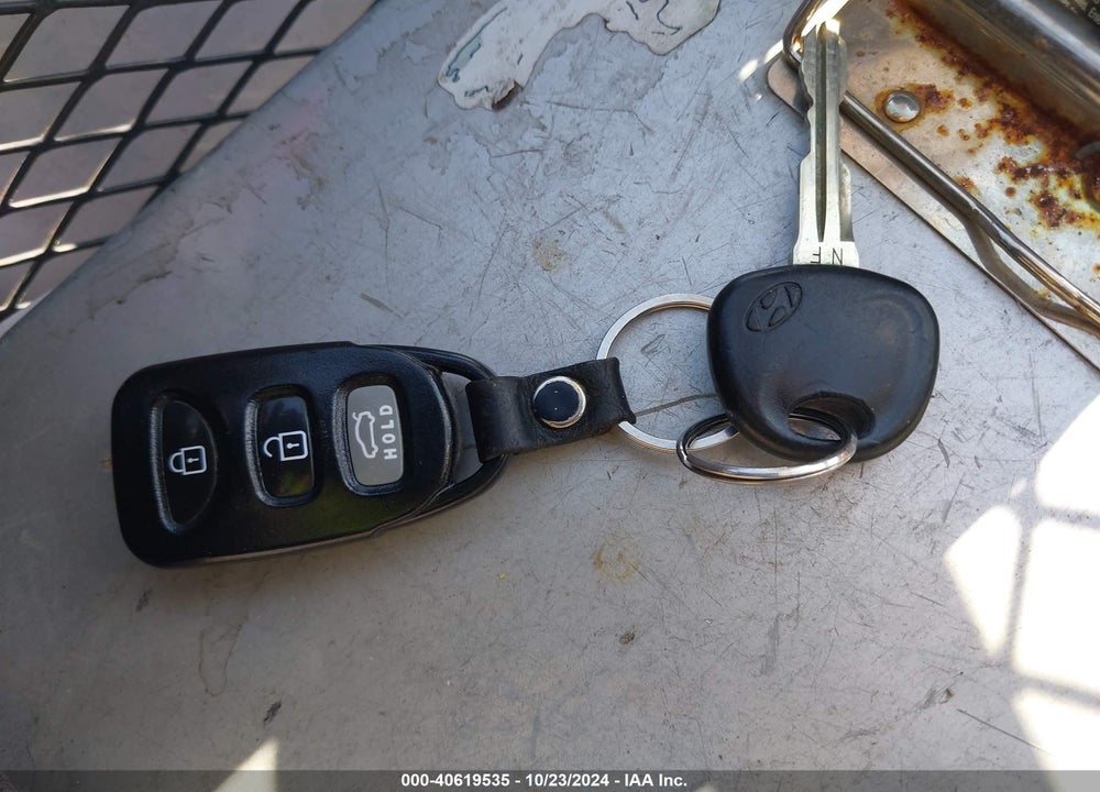 2009 HYUNDAI SONATA GLS VIN: 5NPET46C49H543177