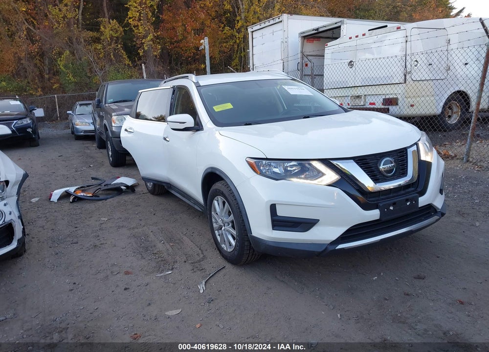 2018 NISSAN ROGUE SV VIN: KNMAT2MV0JP533276