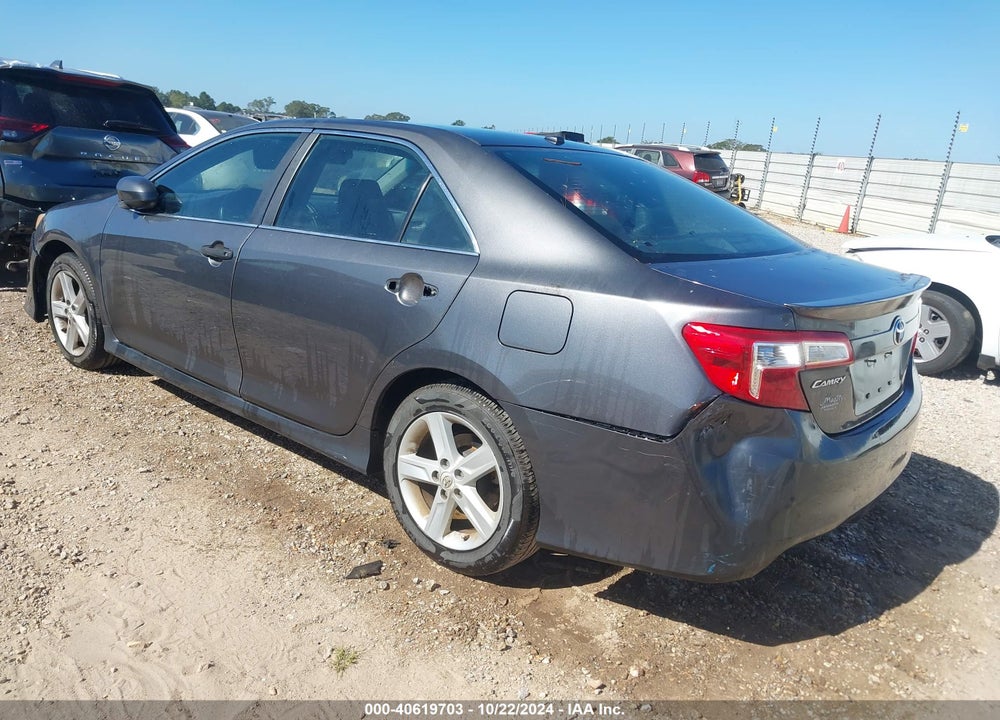 2012 TOYOTA CAMRY SE VIN: 4T1BF1FK1CU138029