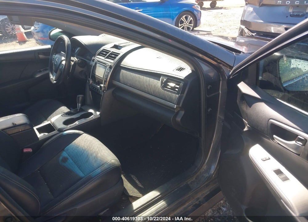 2012 TOYOTA CAMRY SE VIN: 4T1BF1FK1CU138029
