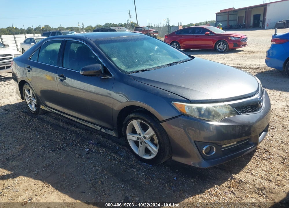 2012 TOYOTA CAMRY SE VIN: 4T1BF1FK1CU138029