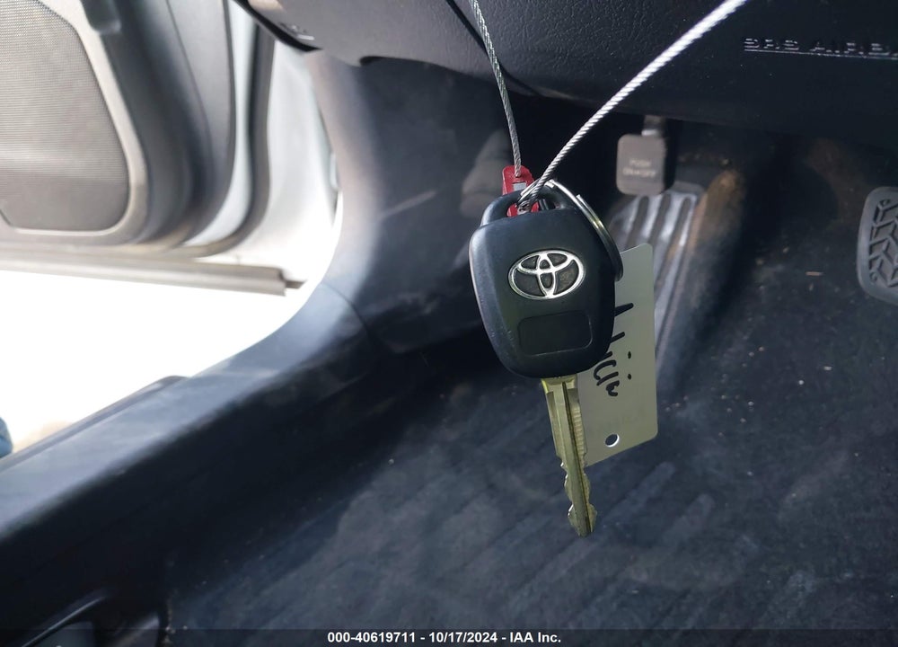 2013 TOYOTA CAMRY SE VIN: 4T1BF1FK8DU209700