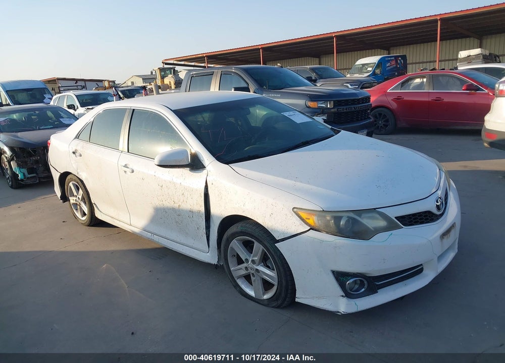 2013 TOYOTA CAMRY SE VIN: 4T1BF1FK8DU209700
