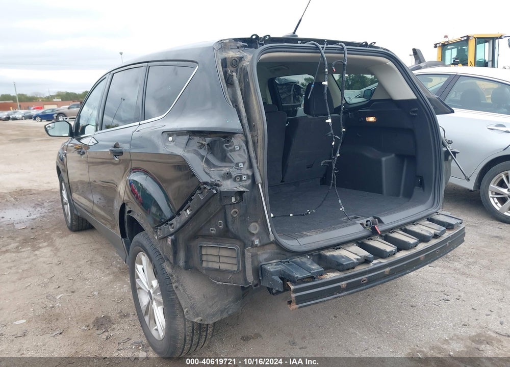 2018 FORD ESCAPE SE VIN: 1FMCU9GD5JUB10708