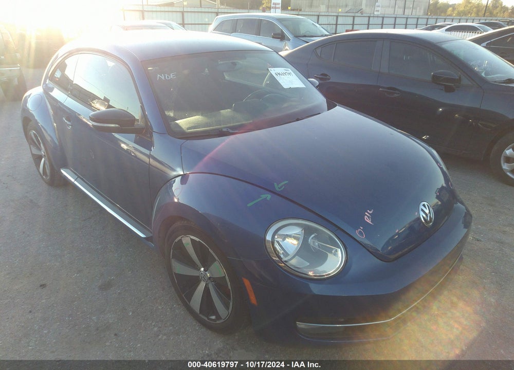 2012 VOLKSWAGEN BEETLE 2.0T TURBO VIN: 3VWVA7AT4CM628484