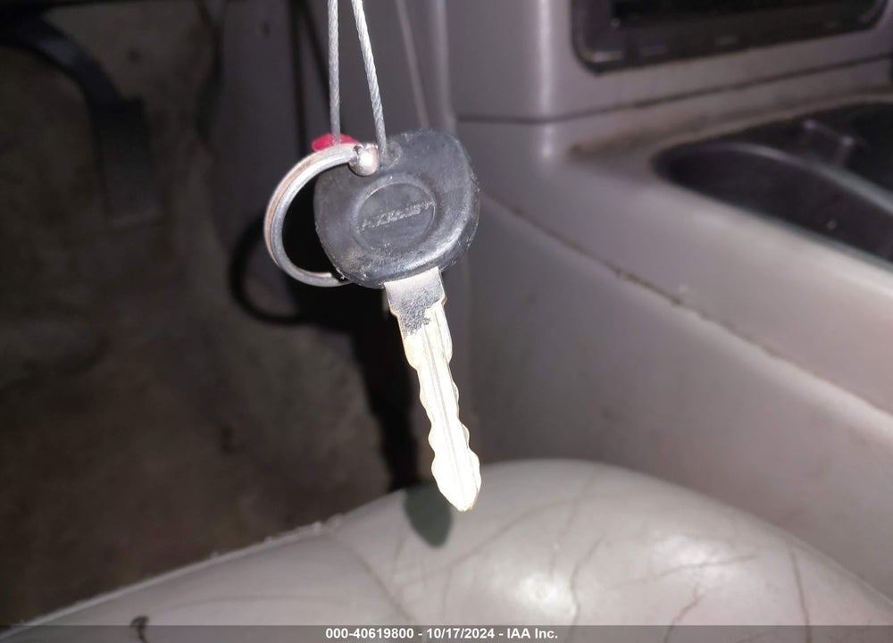 2006 CHEVROLET TAHOE Z71 VIN: 1GNEK13T36R160638