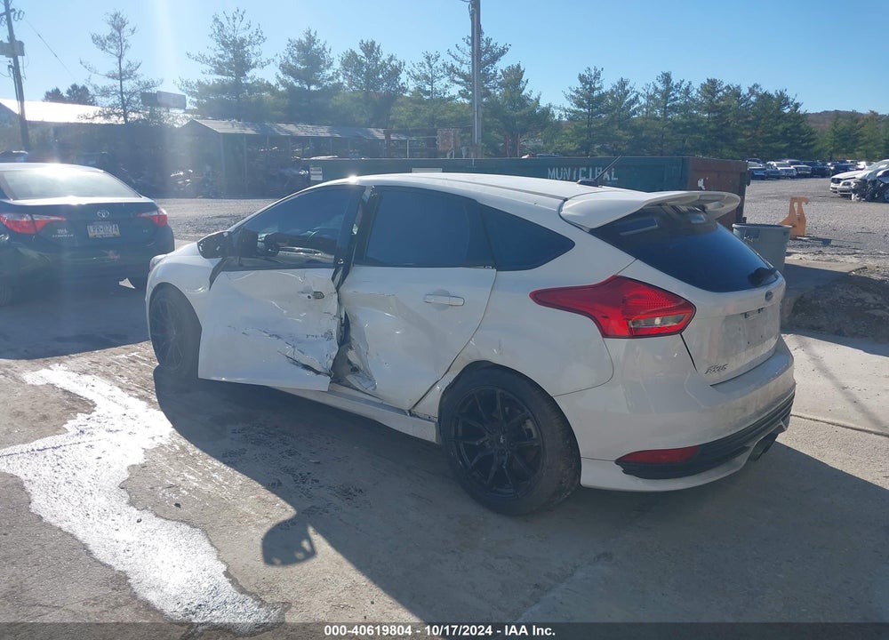 2018 FORD FOCUS ST VIN: 1FADP3L9XJL230286