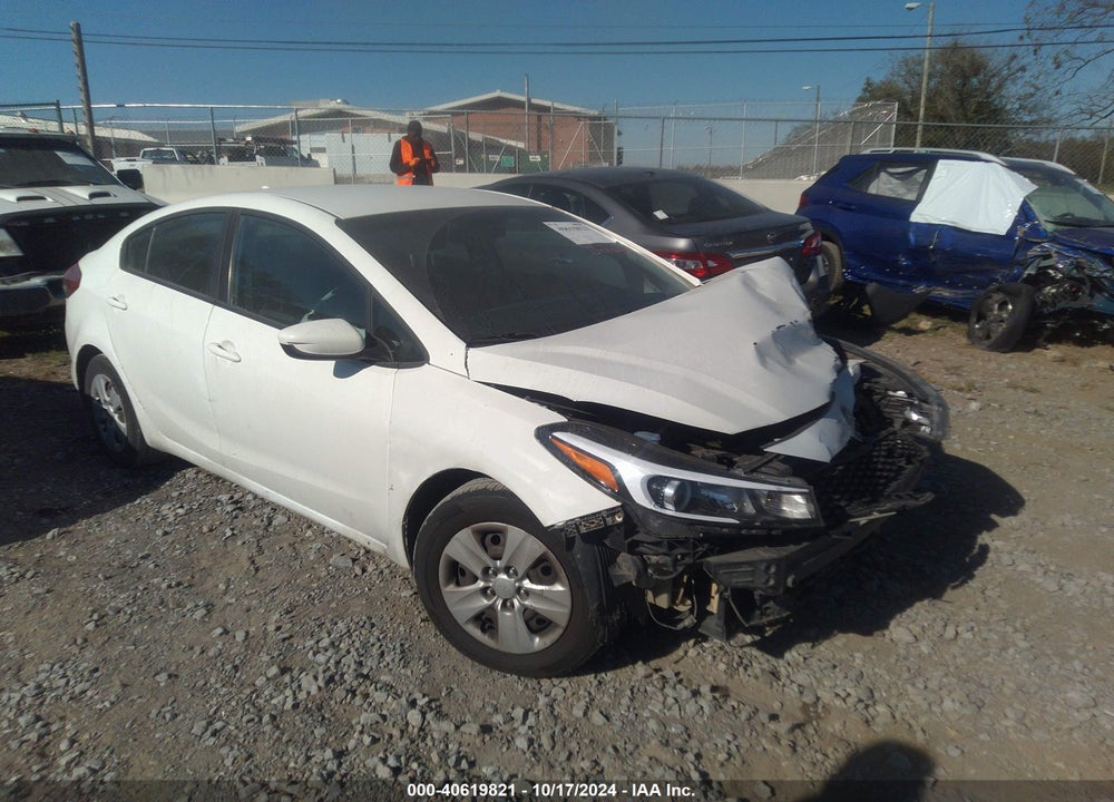 2017 KIA FORTE LX VIN: 3KPFK4A76HE081189