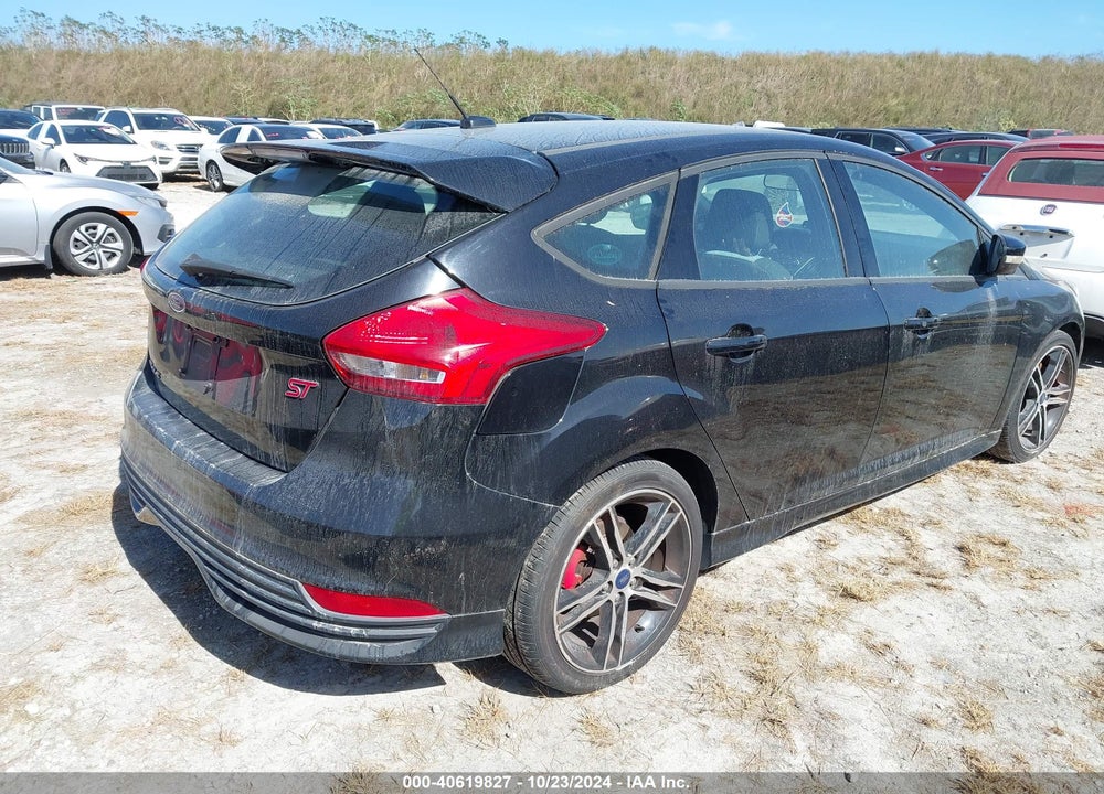 2017 FORD FOCUS ST VIN: 1FADP3L95HL301324