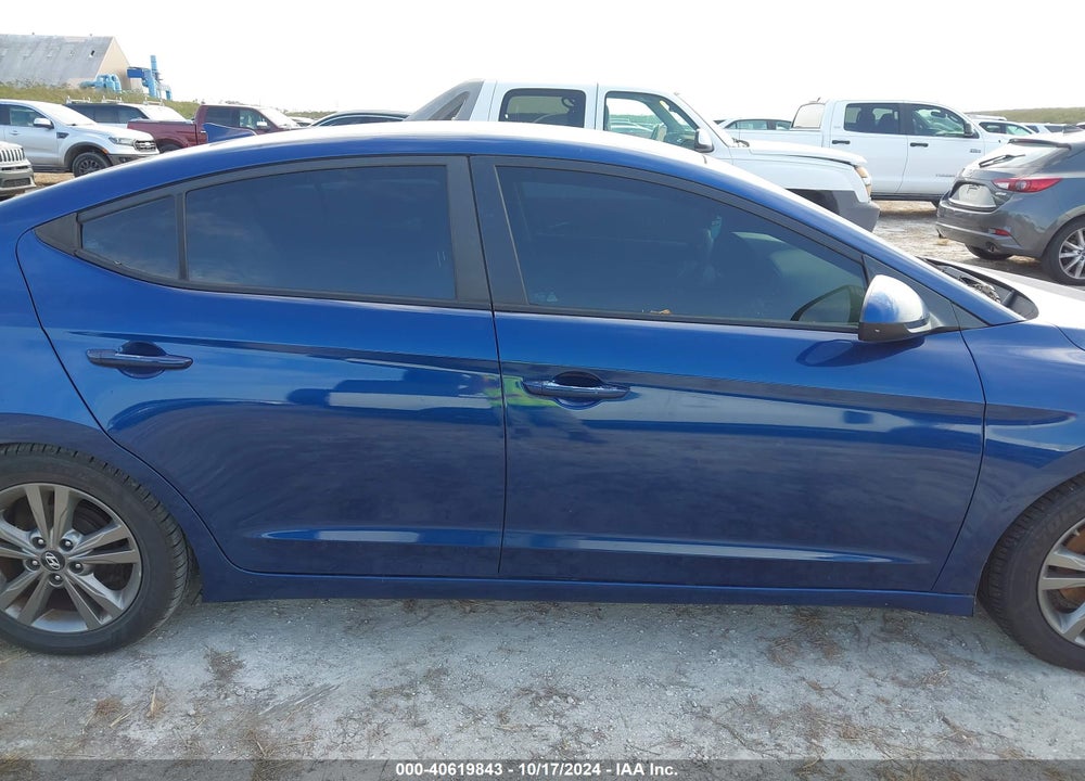 2017 HYUNDAI ELANTRA SE VIN: 5NPD84LF1HH086967