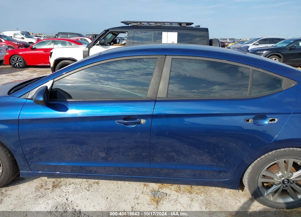 2017 HYUNDAI ELANTRA SE VIN: 5NPD84LF1HH086967
