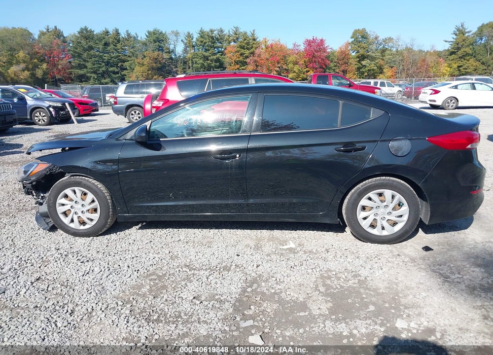 2018 HYUNDAI ELANTRA SE VIN: 5NPD74LF4JH351373