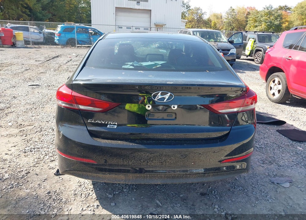 2018 HYUNDAI ELANTRA SE VIN: 5NPD74LF4JH351373