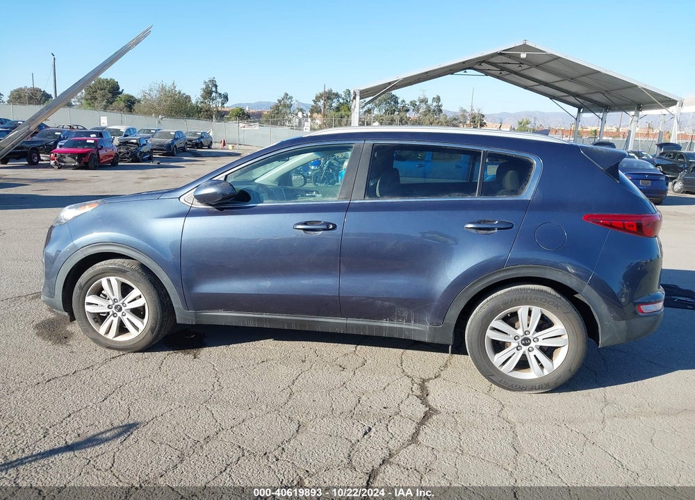 2018 KIA SPORTAGE LX VIN: KNDPM3AC5J7391216