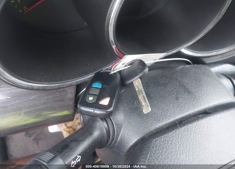 2013 KIA SORENTO LX VIN: 5XYKT3A66DG352956